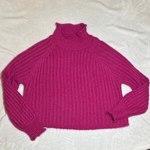 EEUC Wynter hot pink ribbed fuzzy knit crop turtleneck sweater L